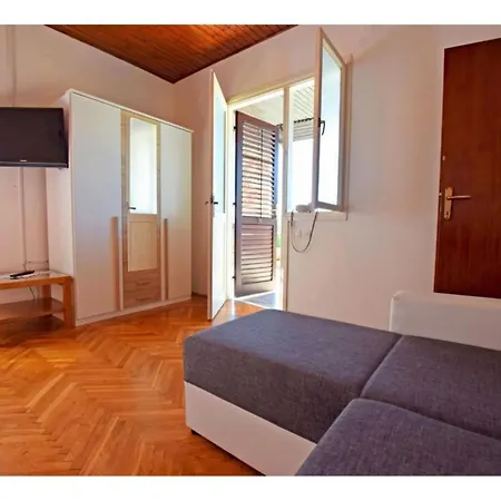 דירה Adriana - One Bedroom A2 2 סטאריגרד-פקלניצה